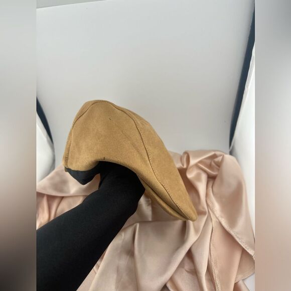 Classic Beige Suede Newsboy Flat Cap - Picture 7 of 9